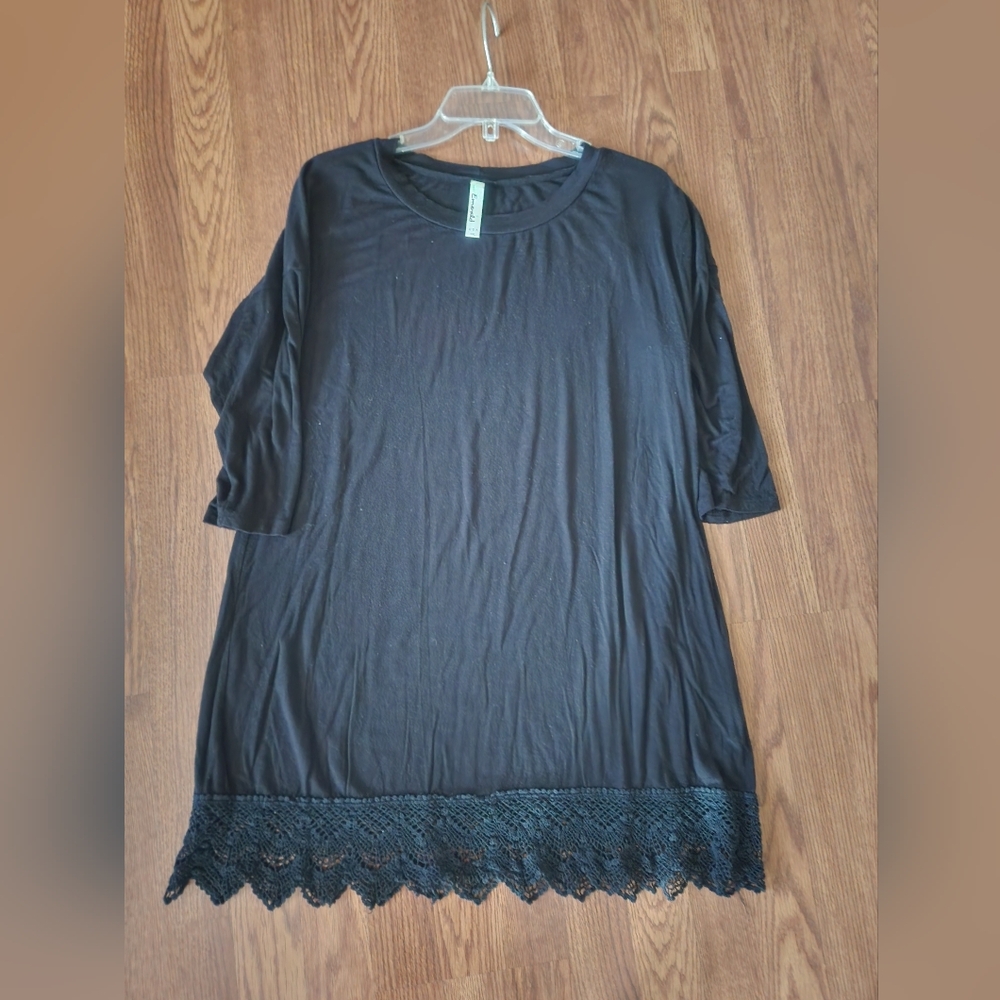Black Lace Hem Women's Tunic